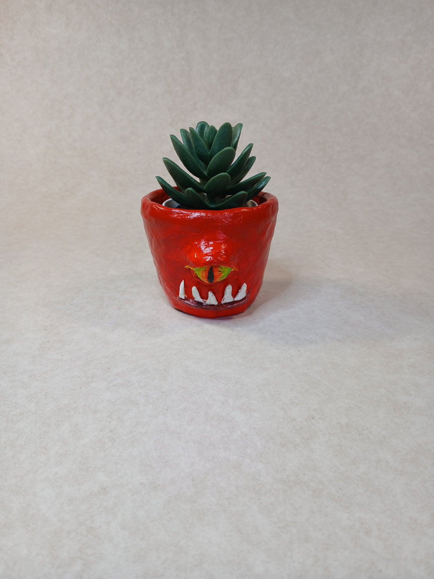 Monster pot red