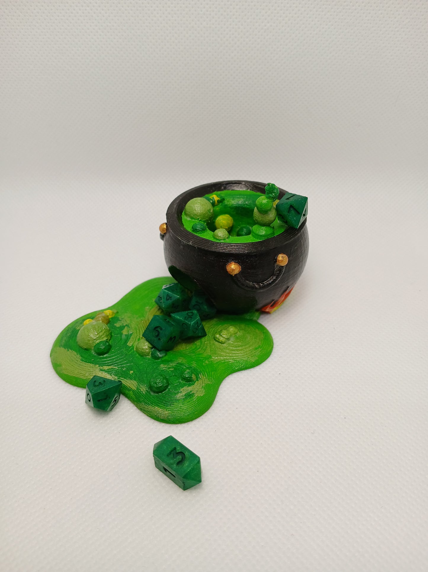 Cauldron dice tower