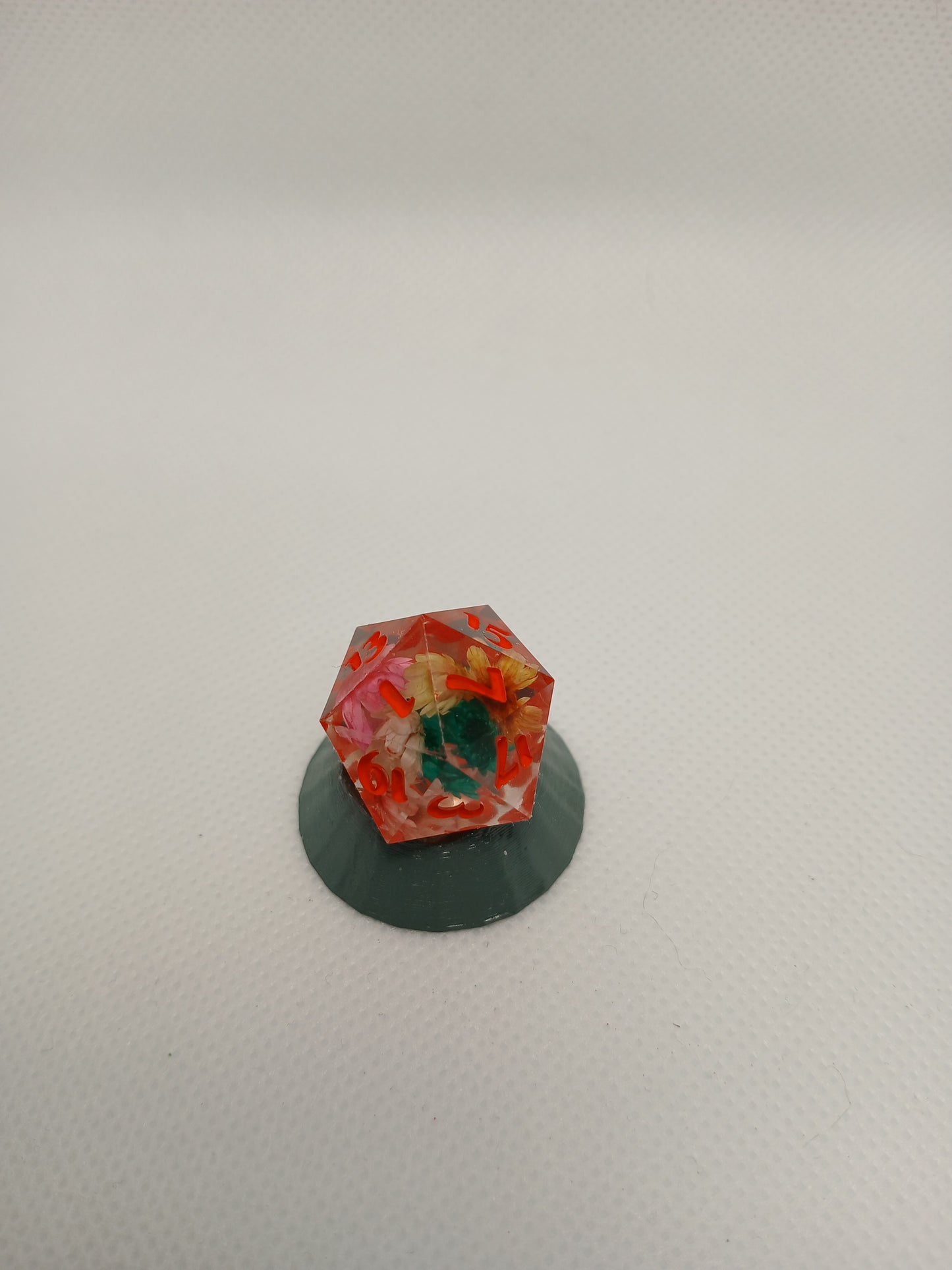 Dice D20 flowers
