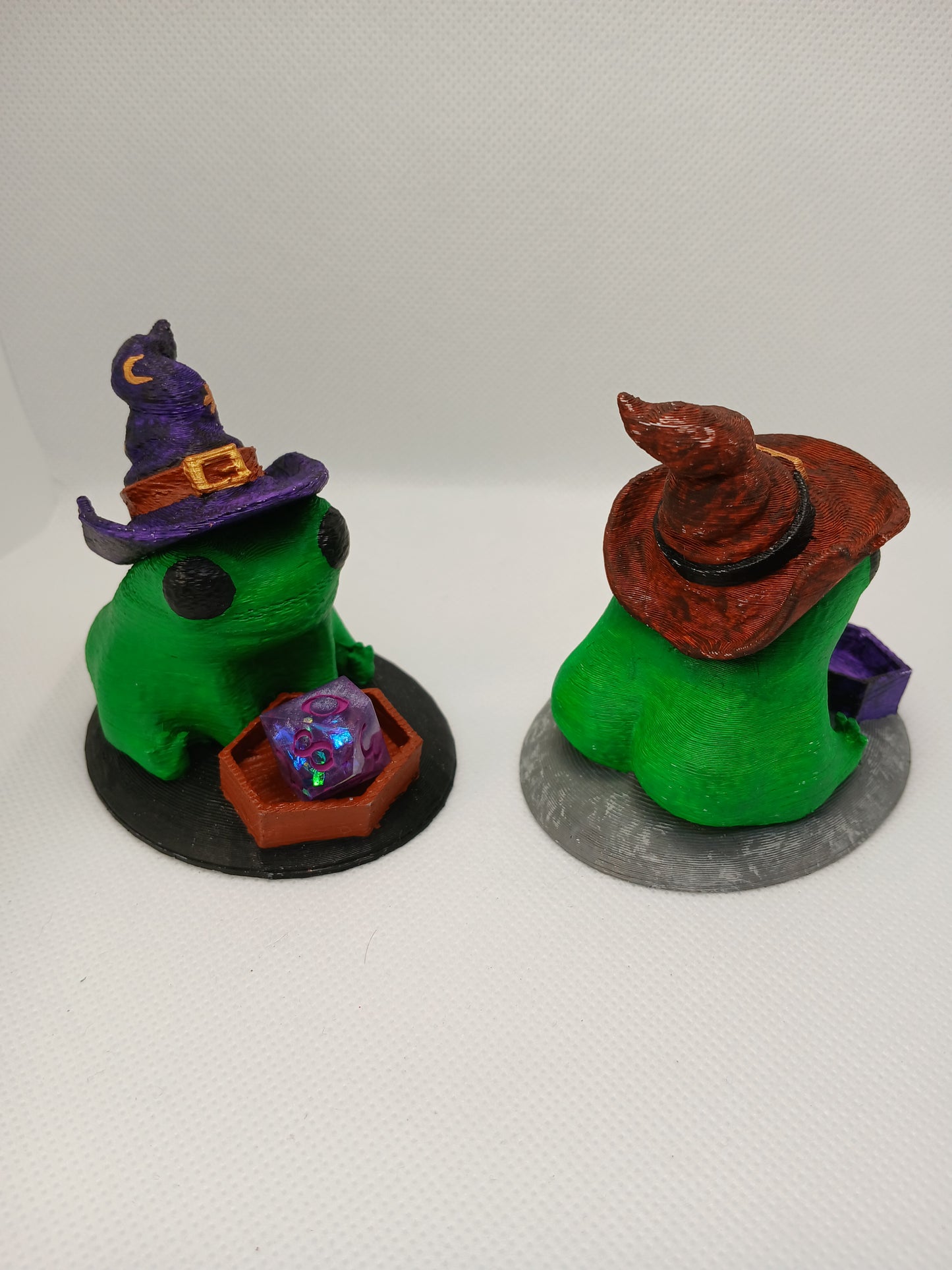 Dice holder Freddie the Frog with bowl.