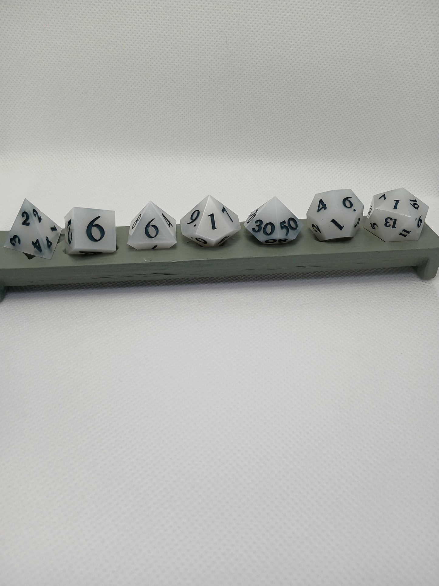 Dice set vita med gröna siffror