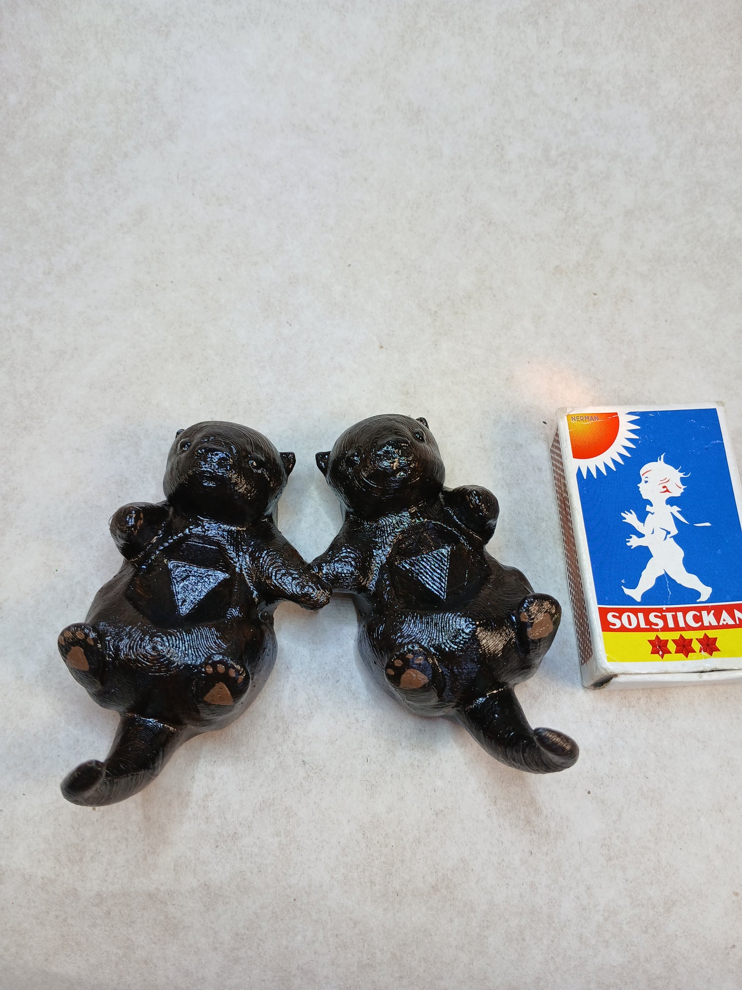 Dice guardian Otters couple