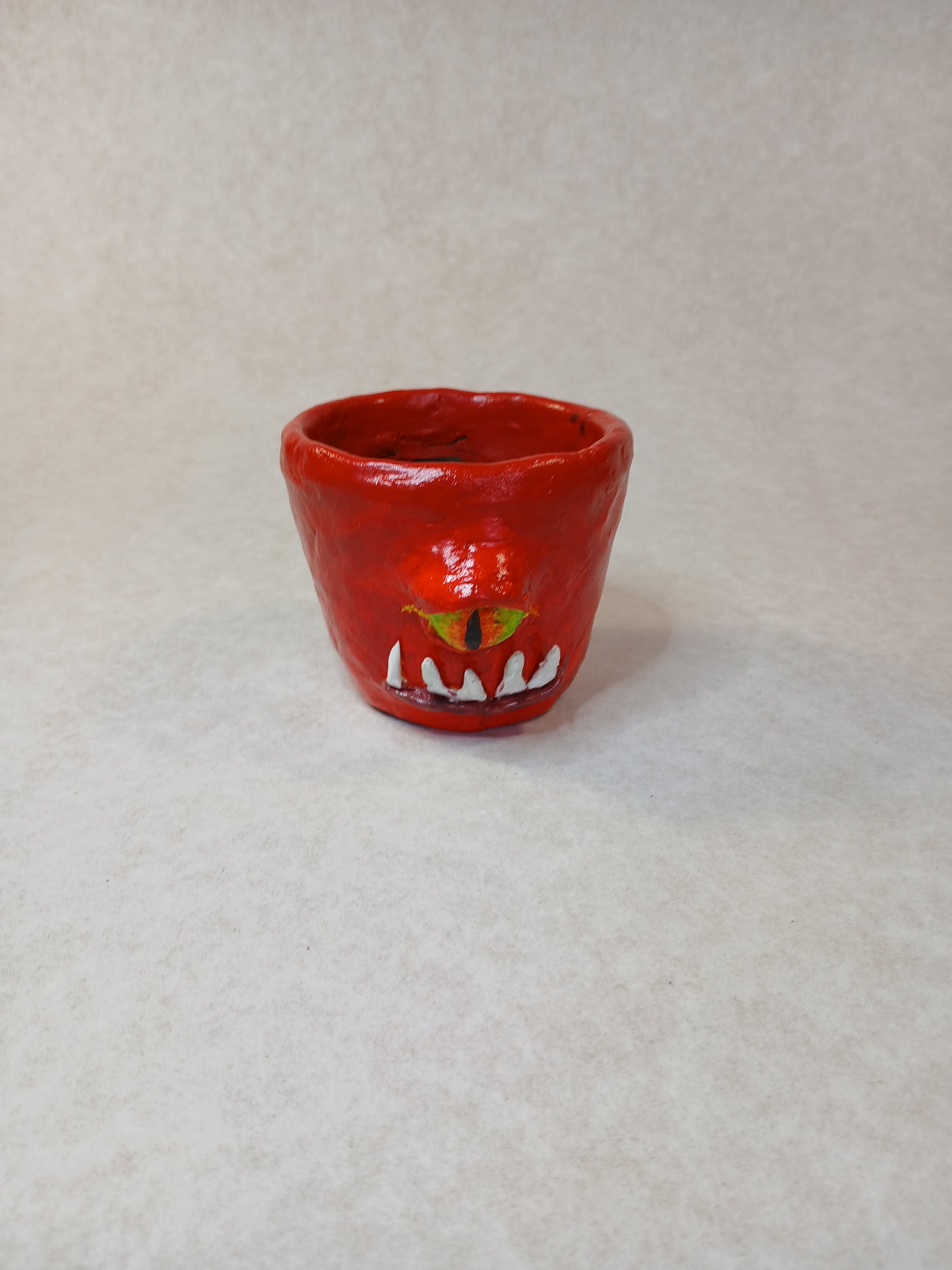 Monster pot red