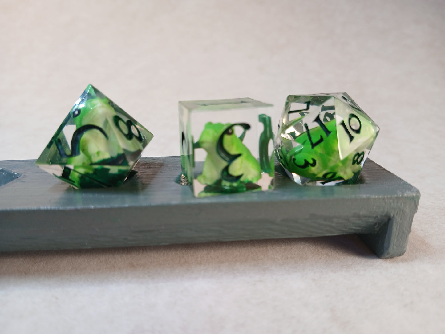 Dice set frog