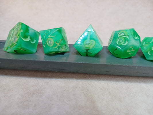Dice set grön "Kiwi" med gröna siffror