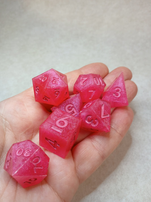 Dice set rosa med rosa siffror