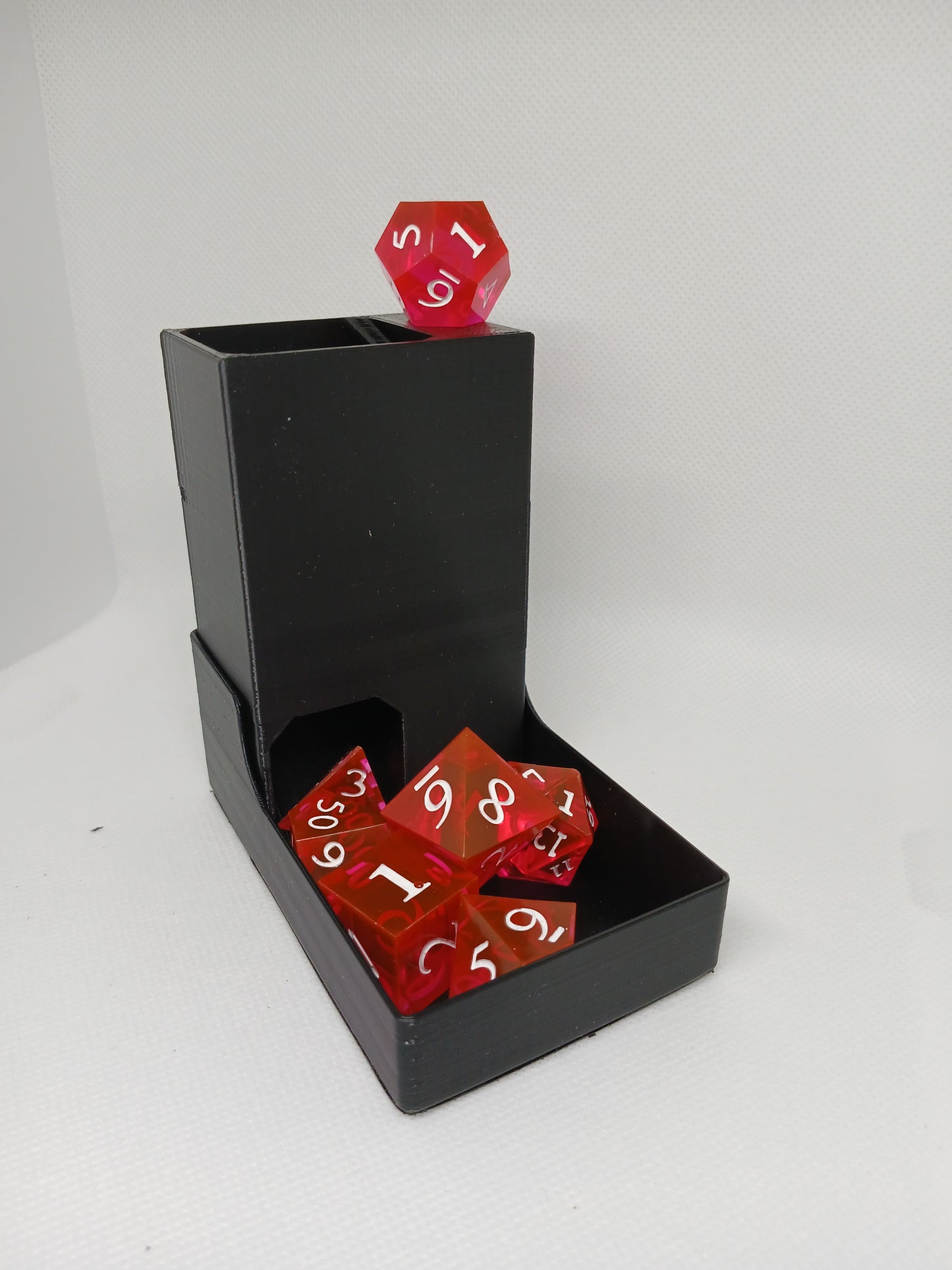 Dice tower