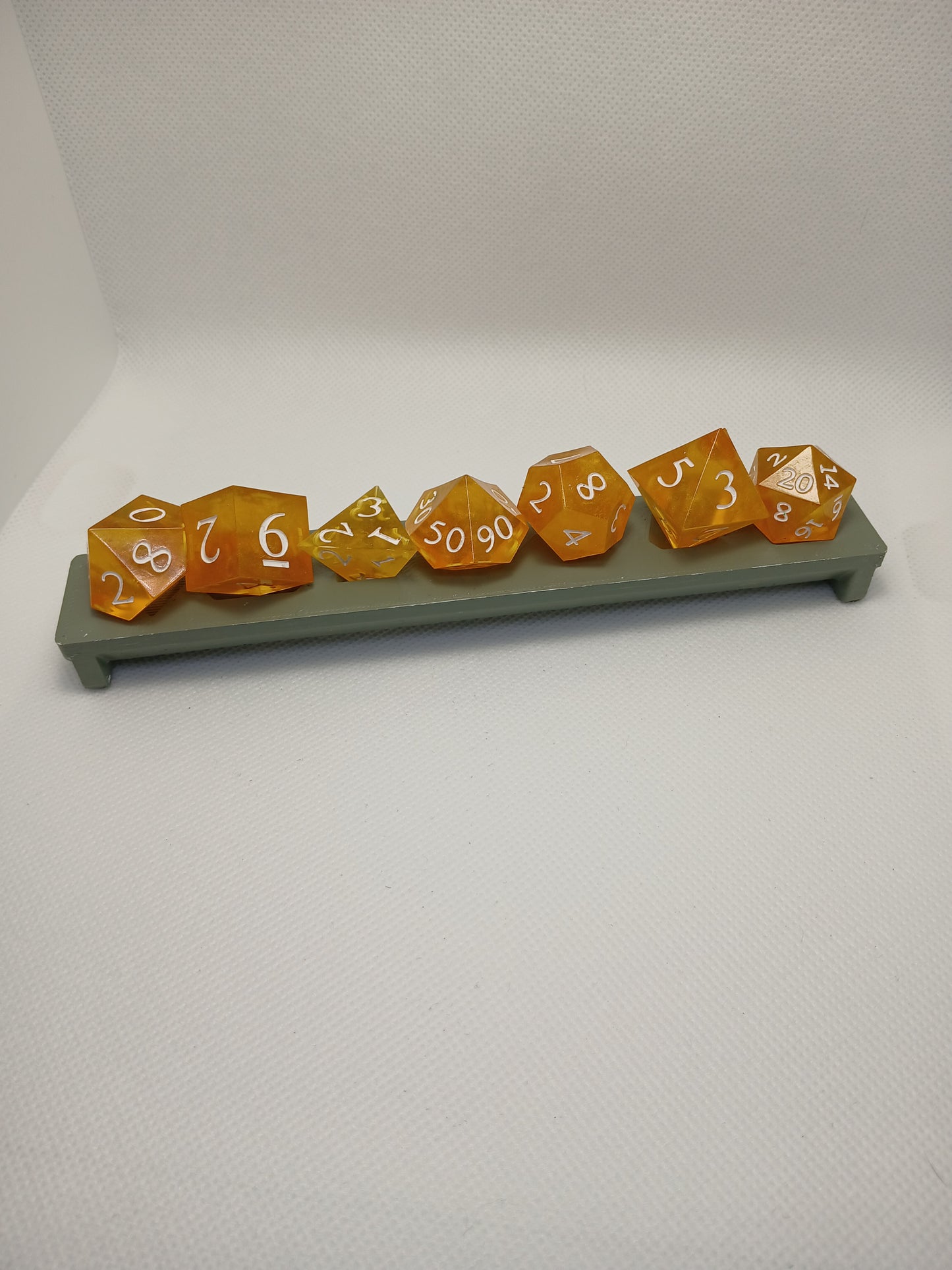 Dice set gul med vita siffror