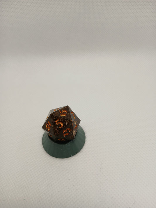 Dice D20 Goldbrown
