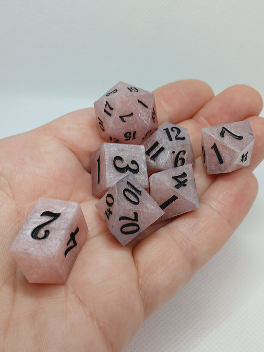 Dice set lila svarta siffror