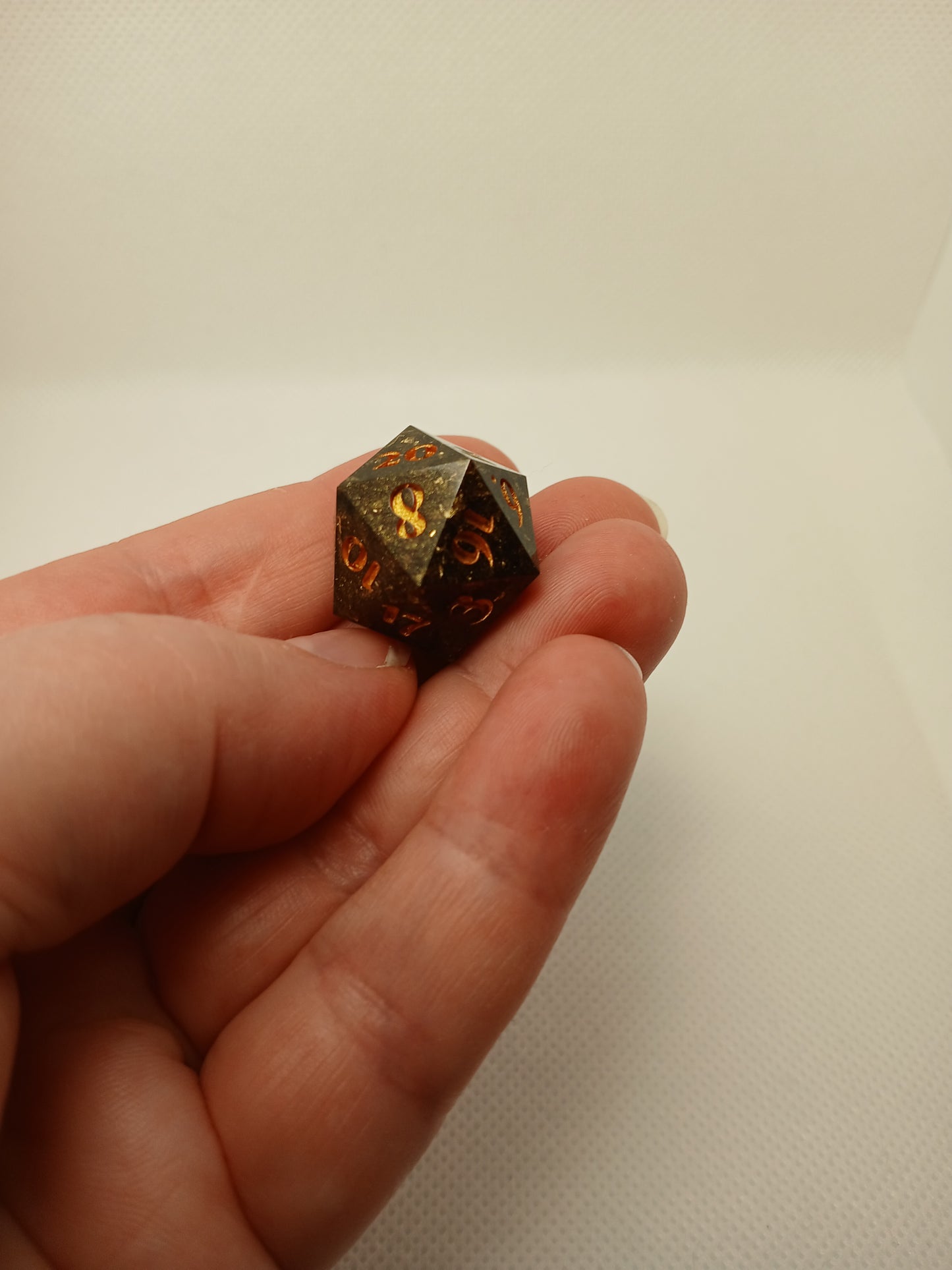 Dice D20 brown