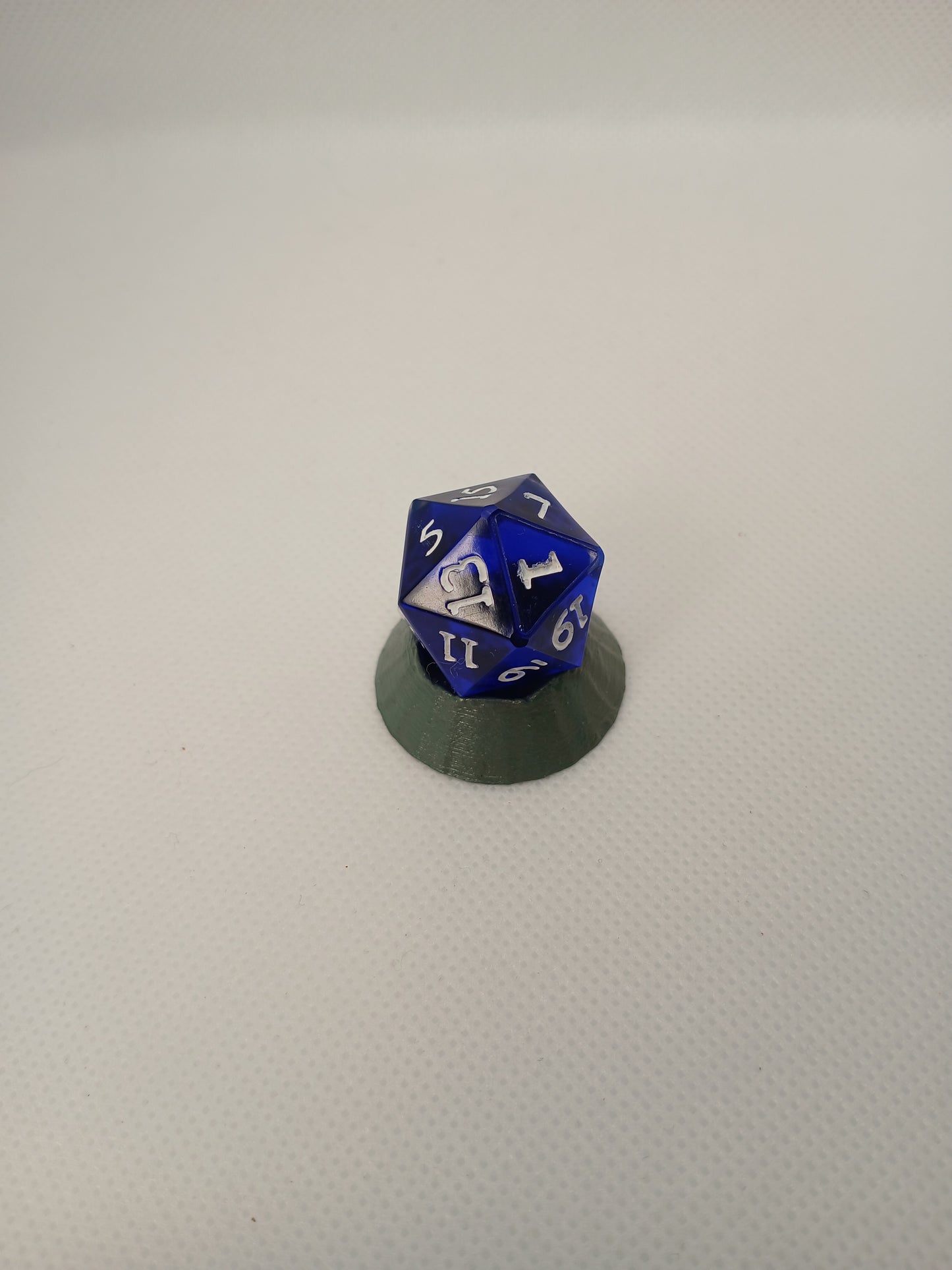 Dice D20 blue