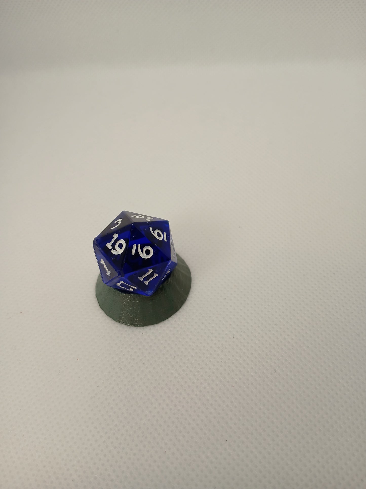 Dice D20 blue