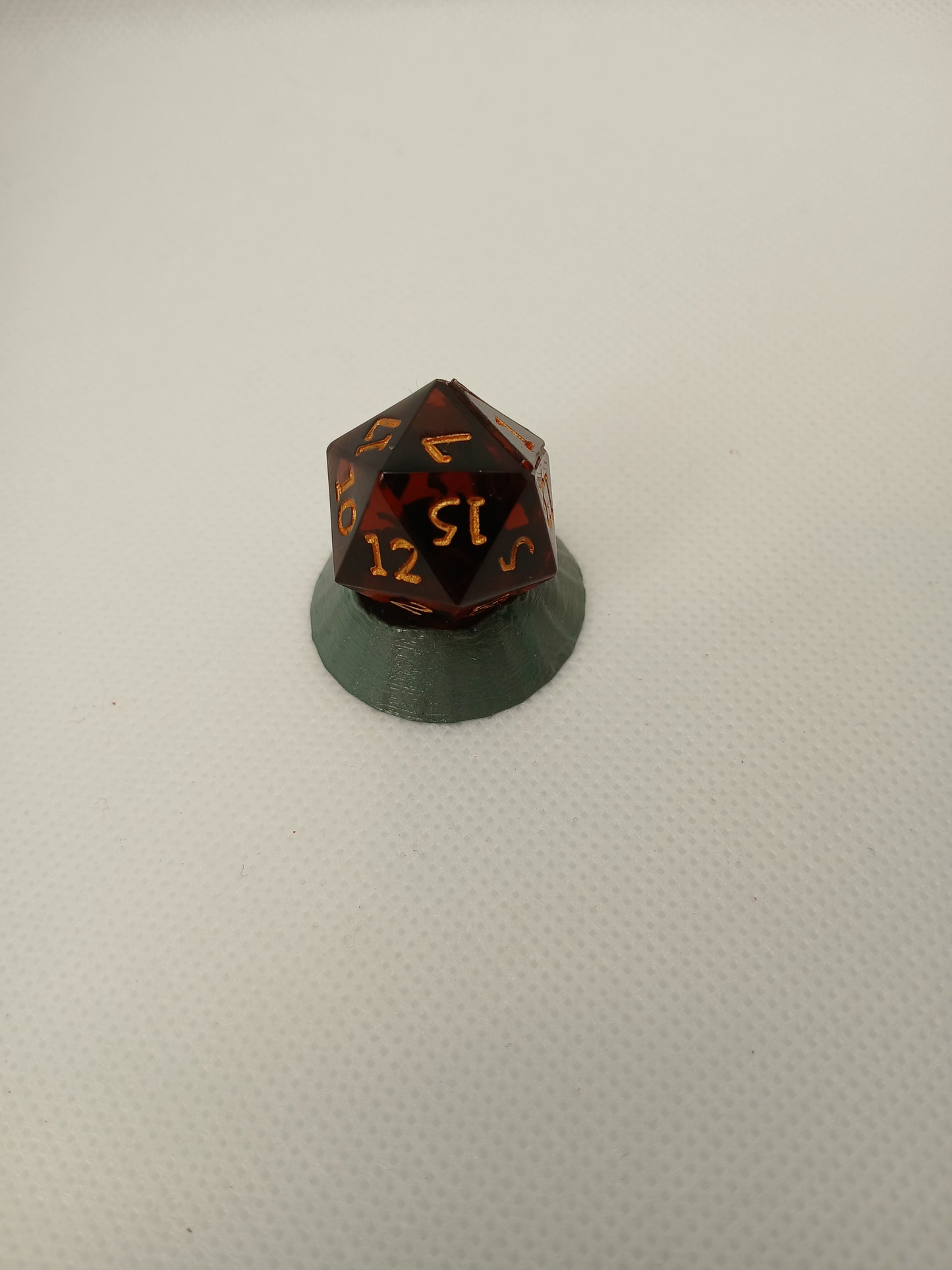 Dice D20 brown