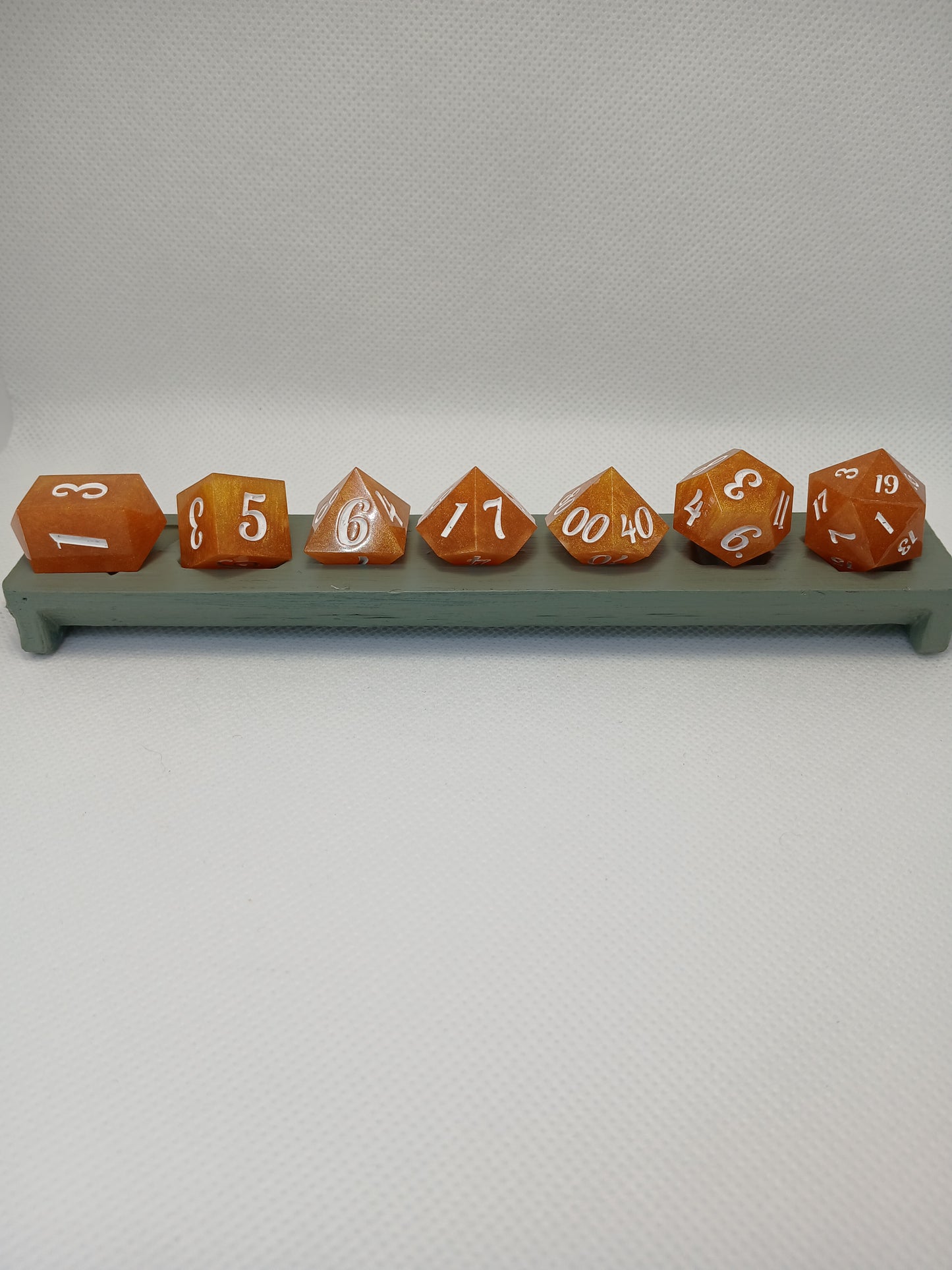 Dice set Orange med vita siffror