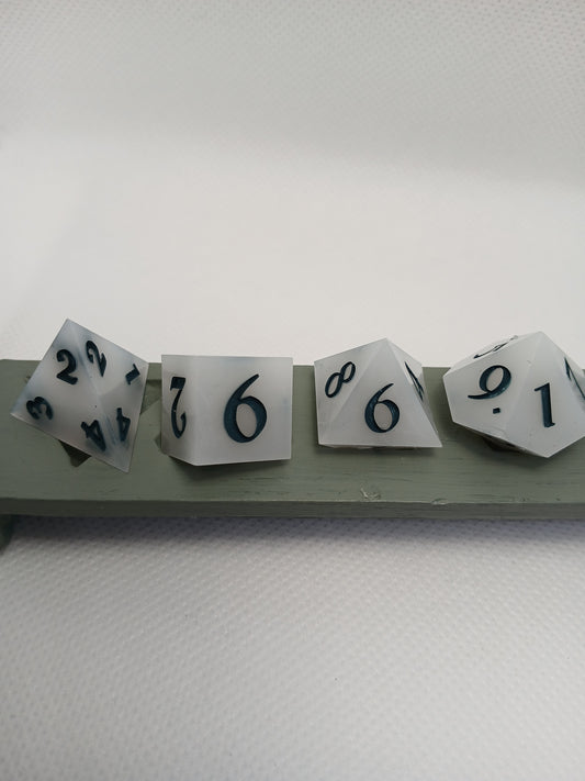 Dice set vita med gröna siffror