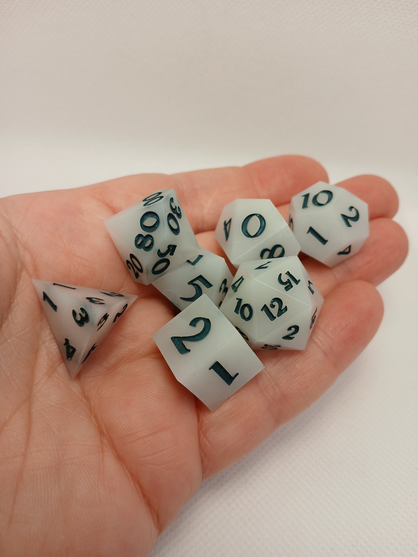 Dice set vita med gröna siffror