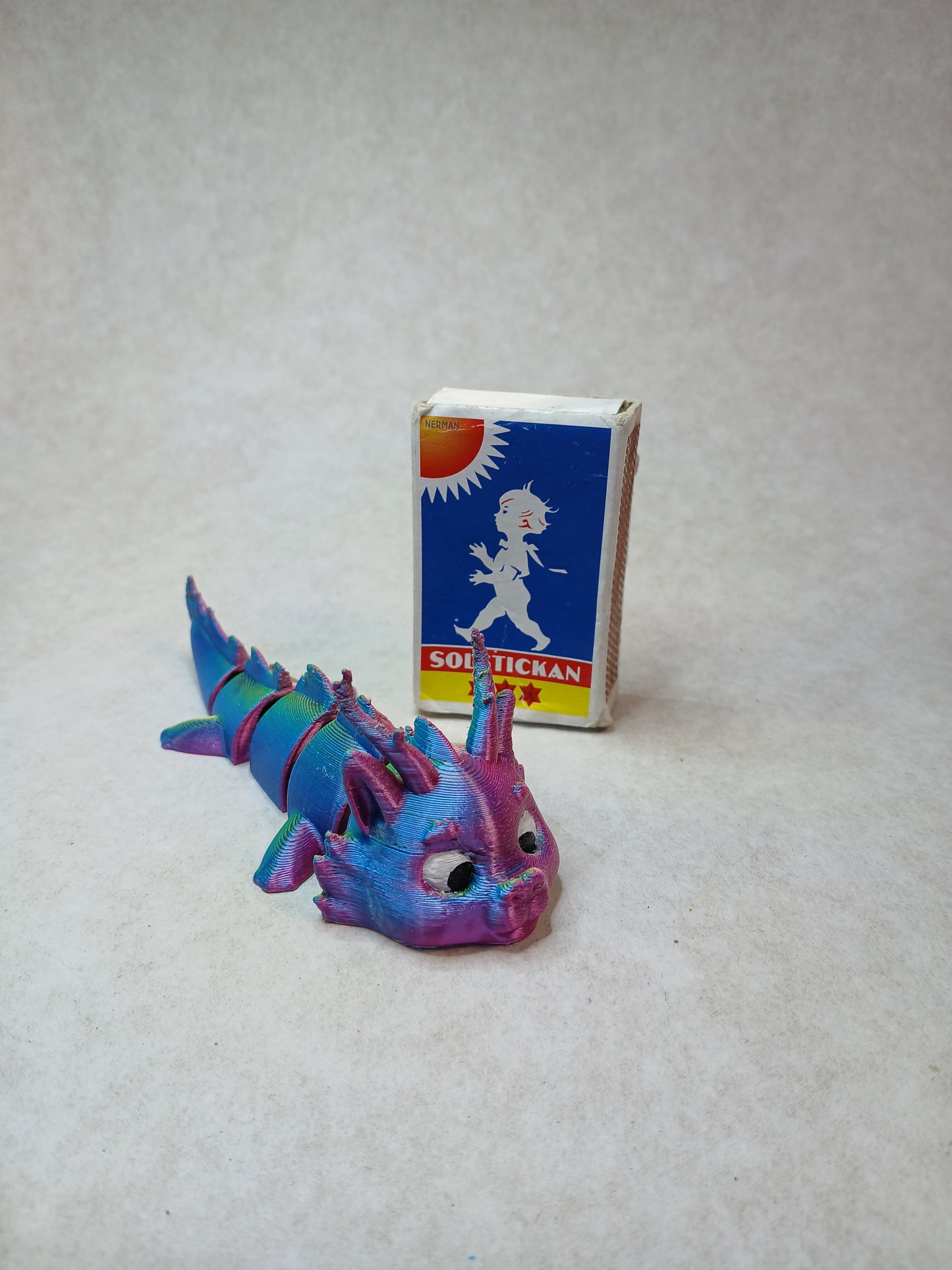 Articulated animals flerfärgade