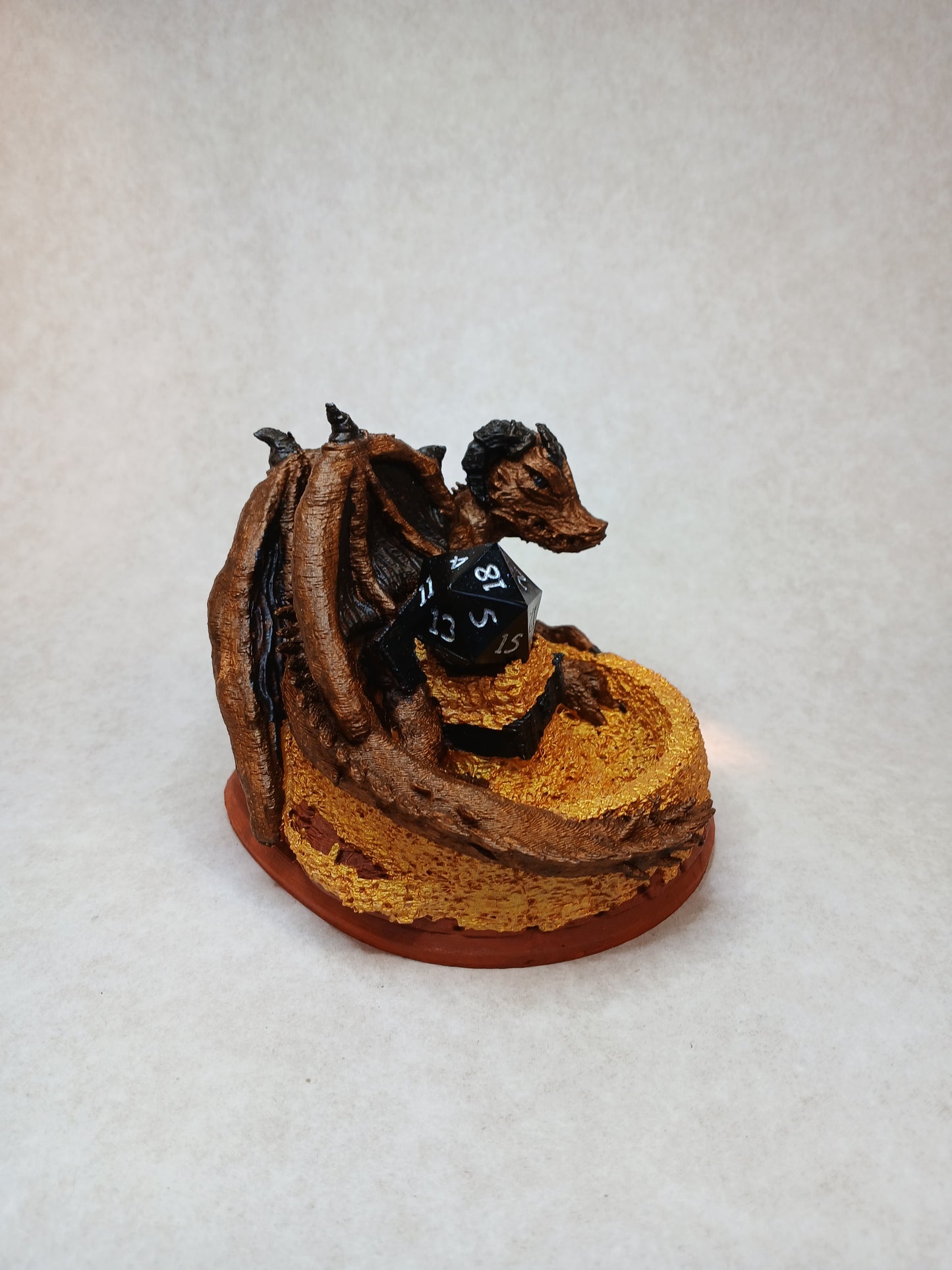 Dice guard Dragon hoarder